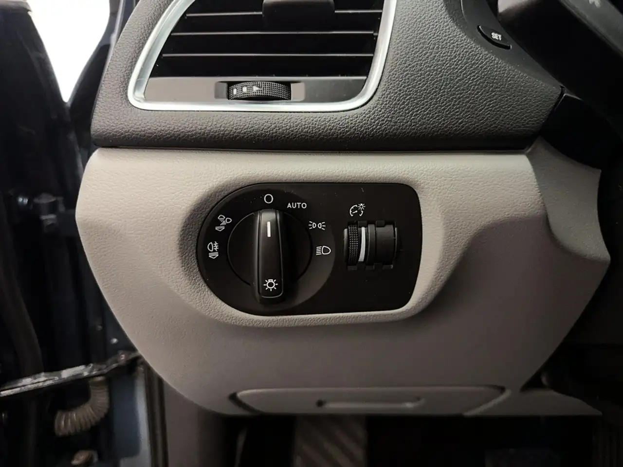 Audi Q3 снимка Audi Q3