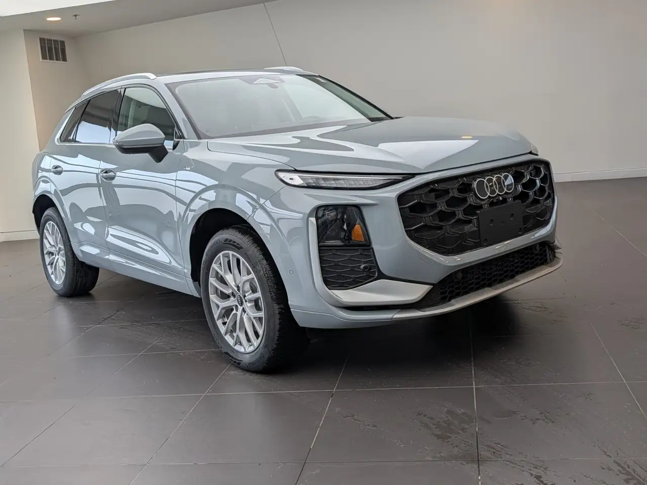 2026 Audi Q3 снимка 2026 Audi Q3