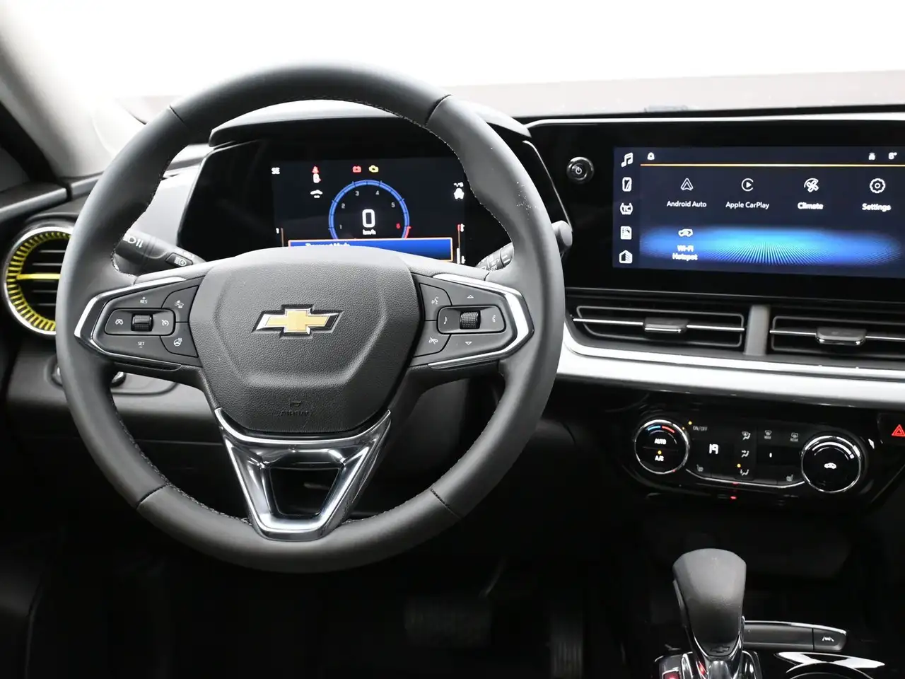 Chevrolet Trax снимка Chevrolet Trax