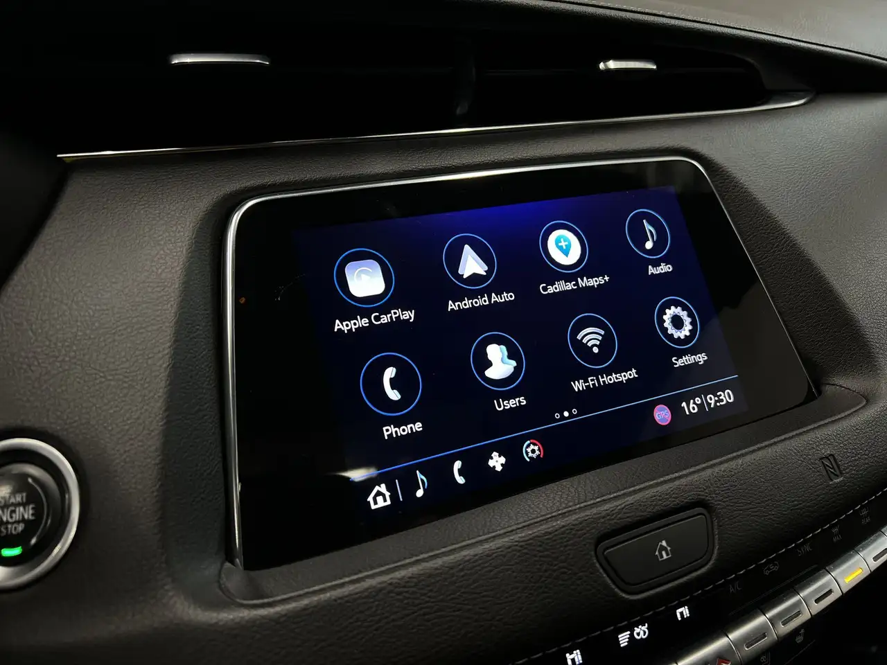 Cadillac XT4 photo Cadillac XT4