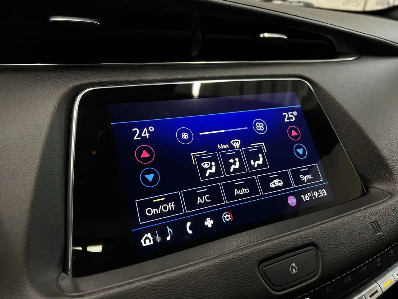 Cadillac XT4 photo Cadillac XT4