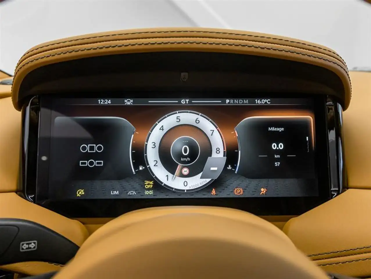 Aston Martin DB12 снимка Aston Martin DB12