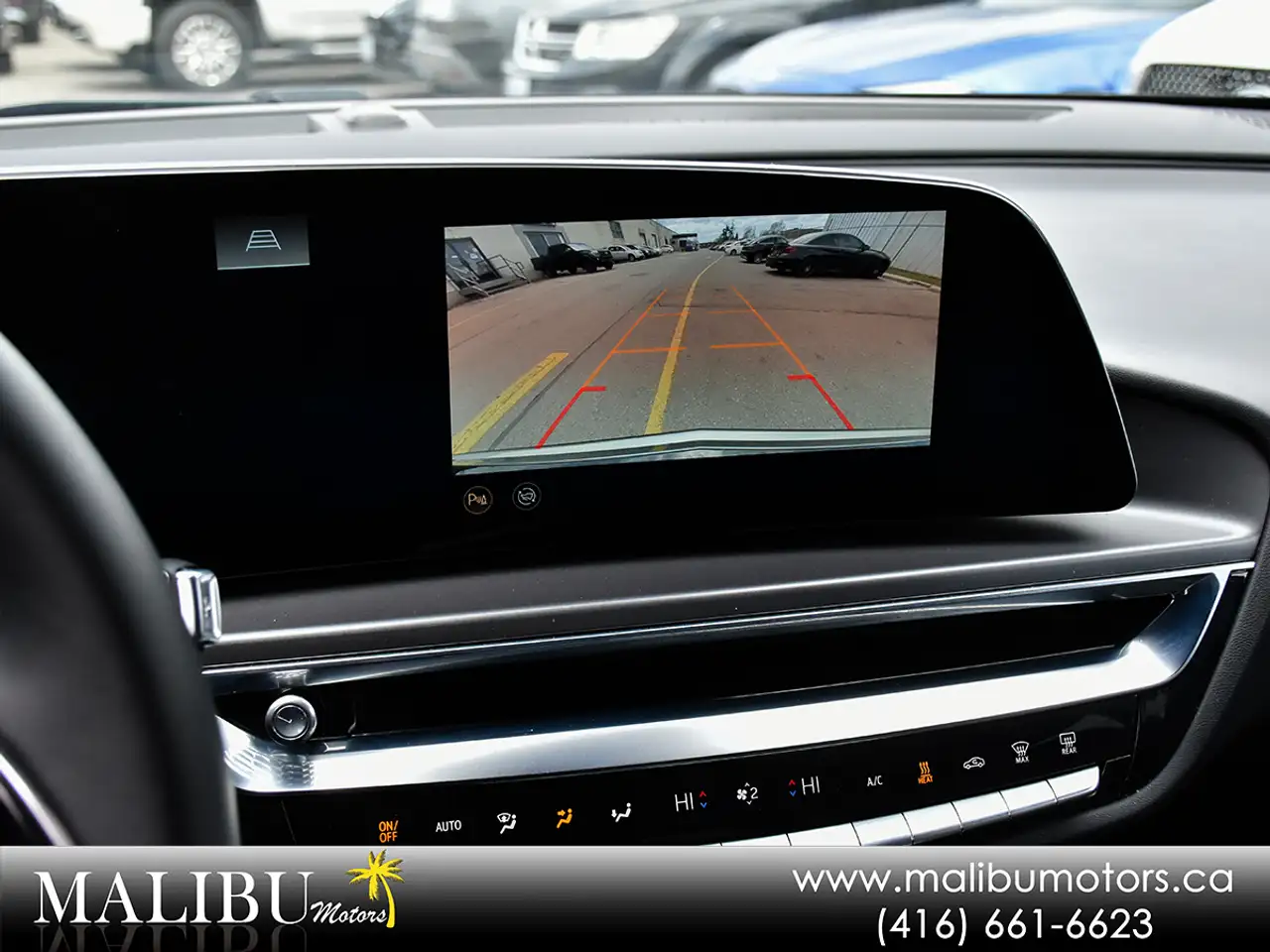 Cadillac Lyriq снимка Cadillac Lyriq