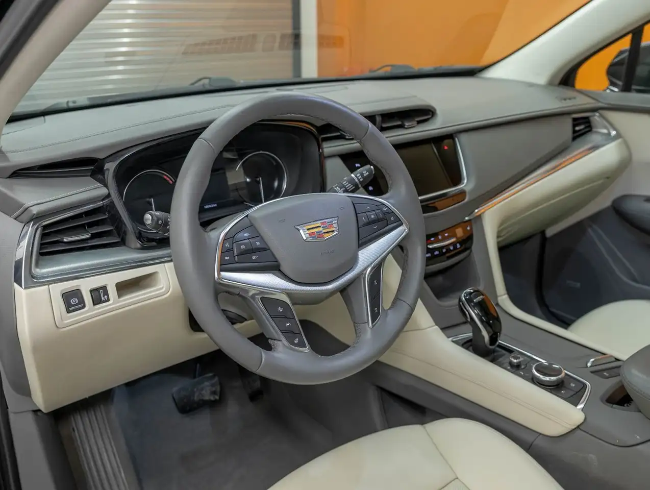 Cadillac XT5 снимка Cadillac XT5