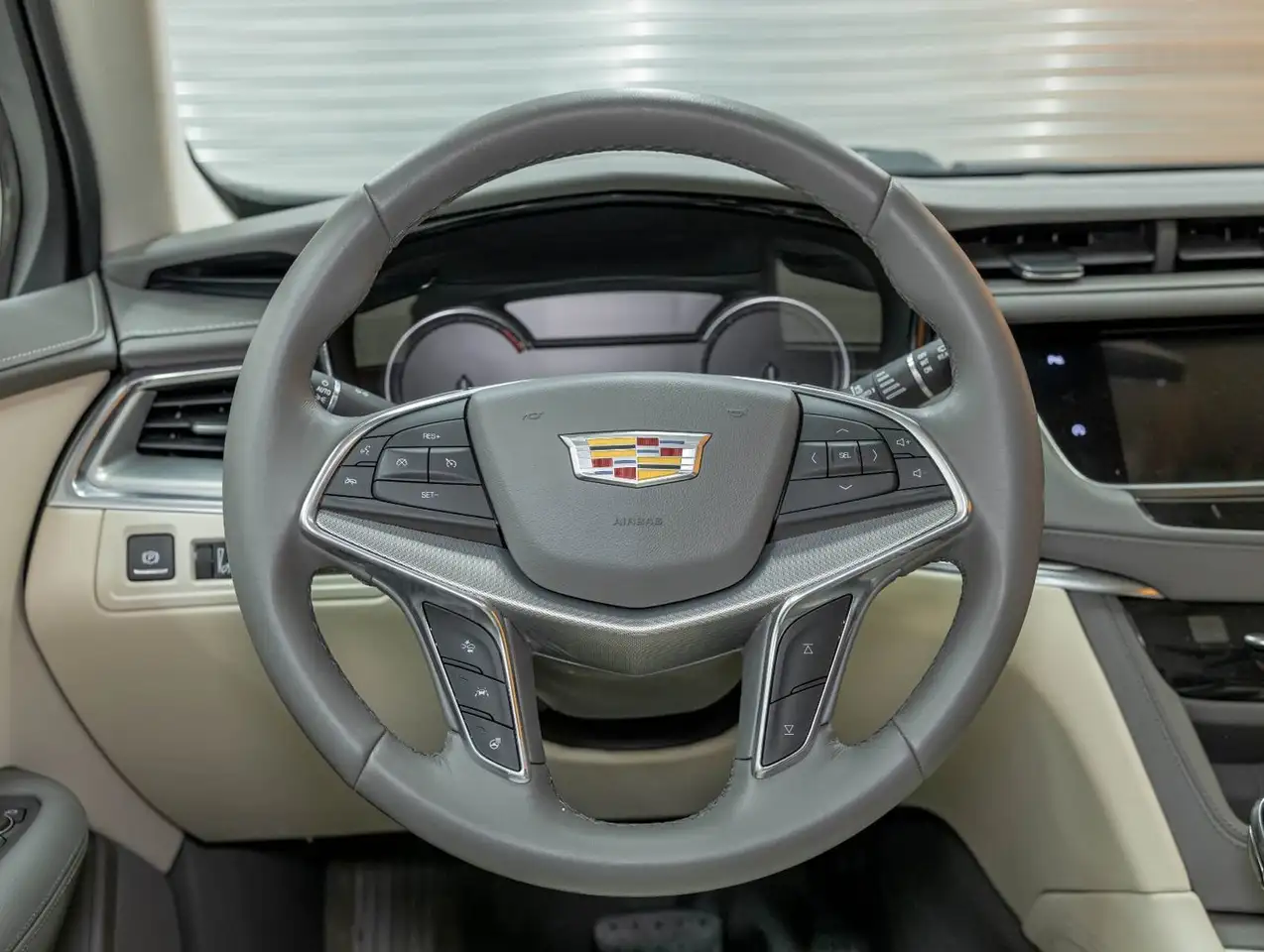 Cadillac XT5 снимка Cadillac XT5
