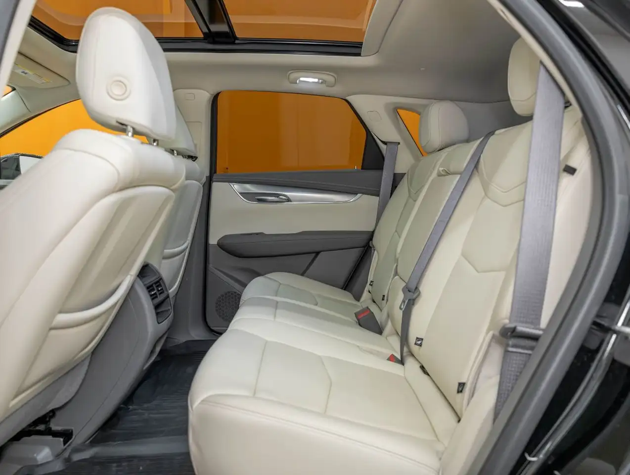 Cadillac XT5 снимка Cadillac XT5