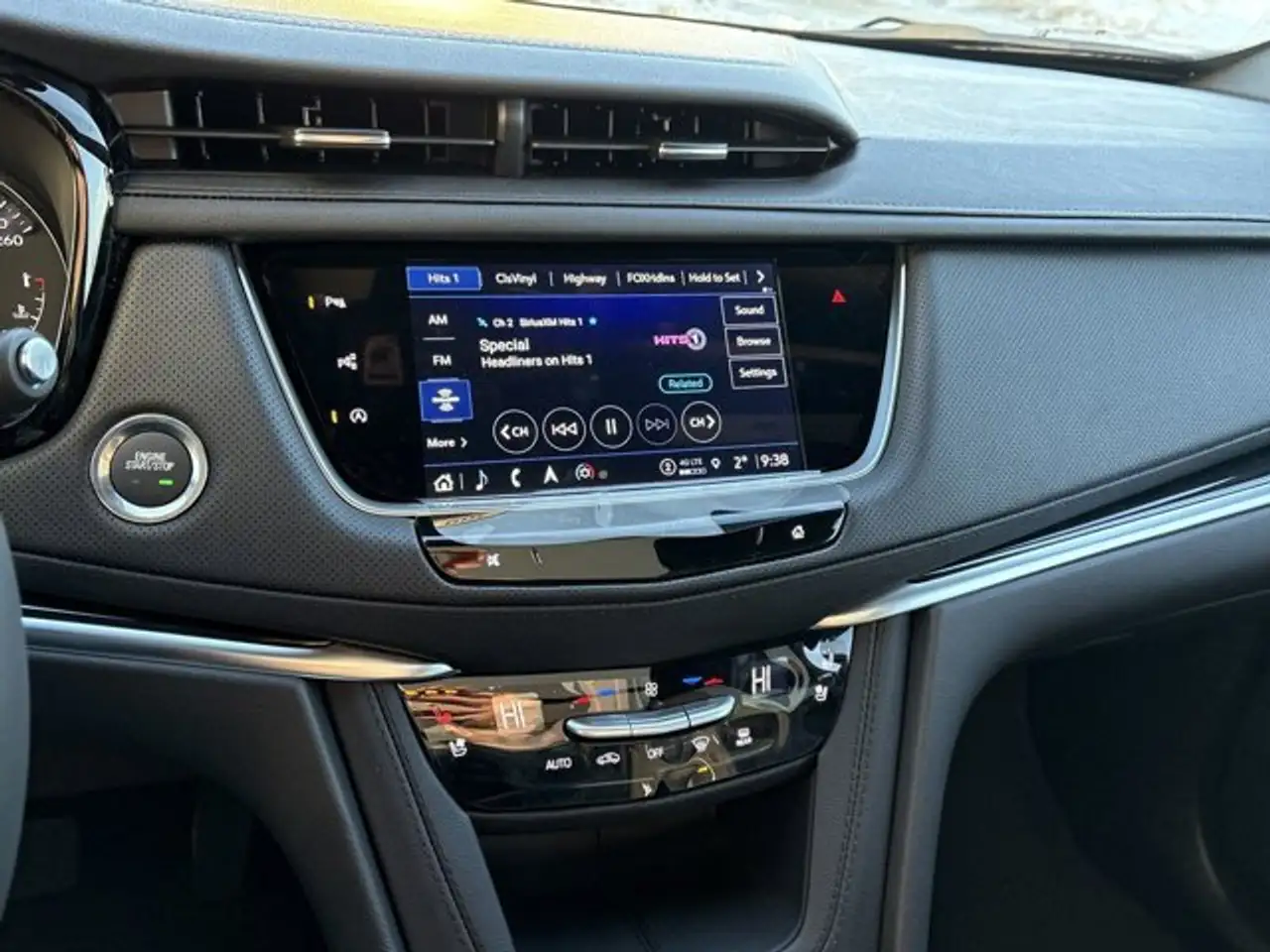 Cadillac XT5 снимка Cadillac XT5