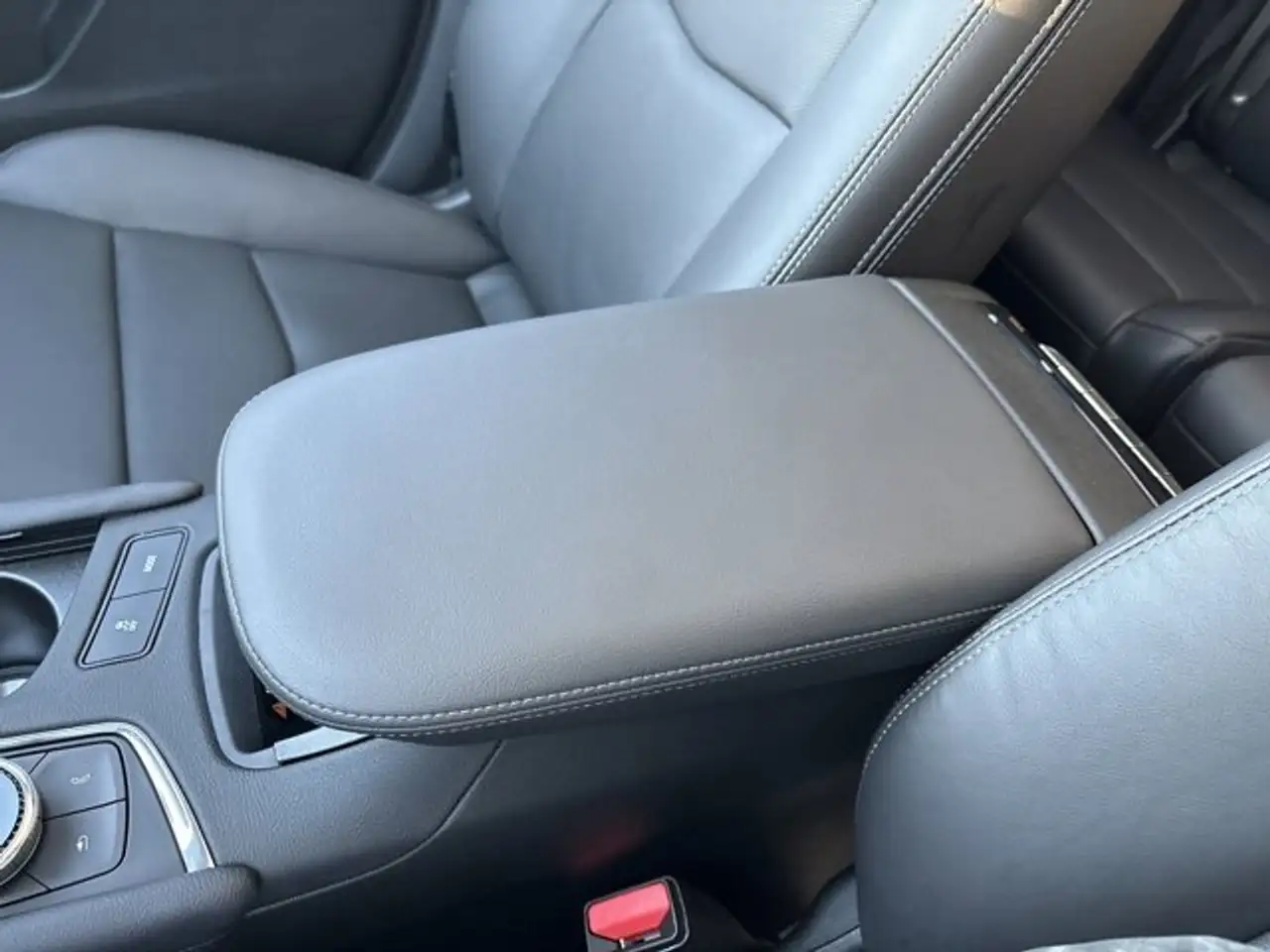 Cadillac XT5 снимка Cadillac XT5