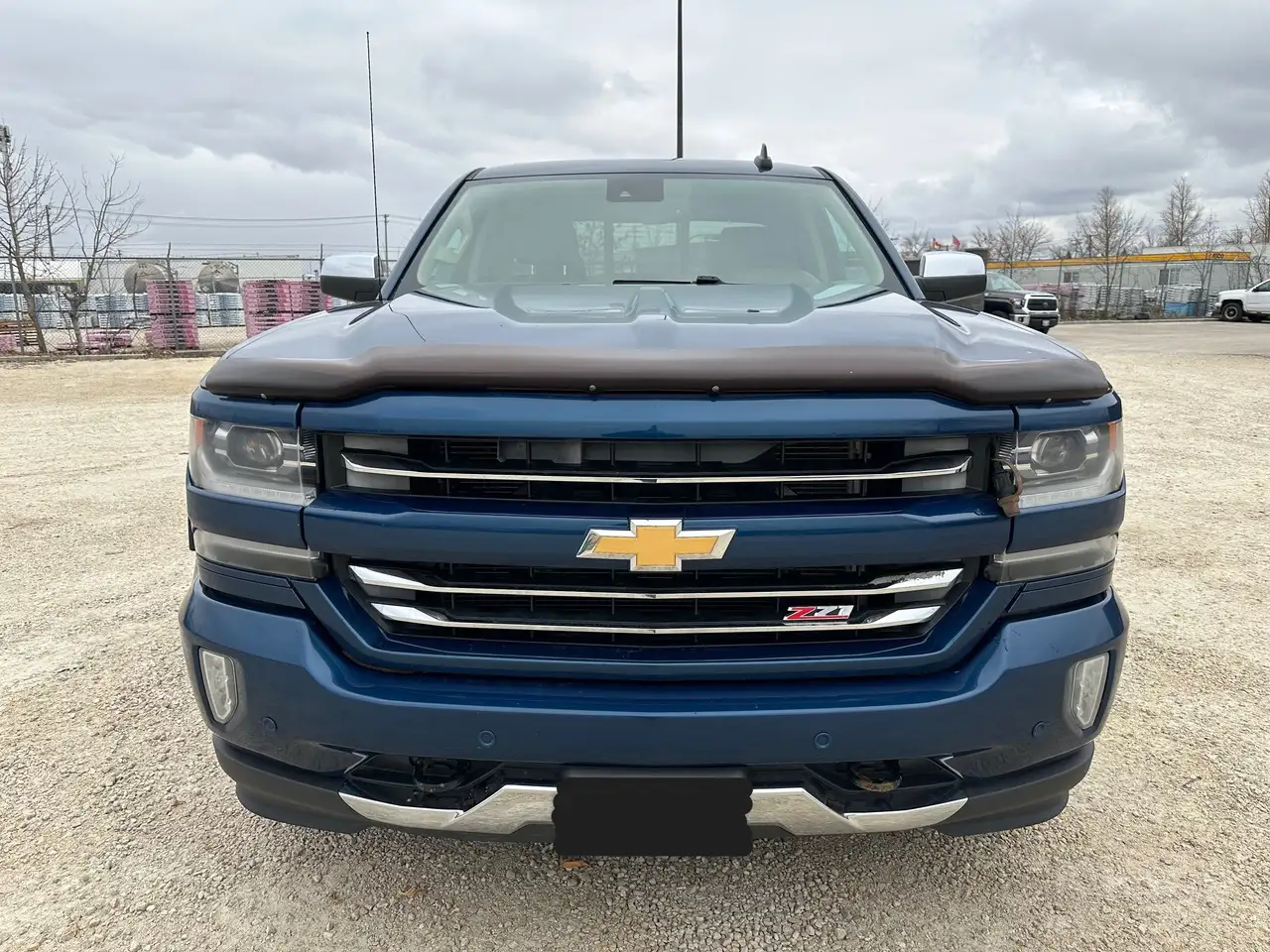 Chevrolet Silverado 1500 снимка Chevrolet Silverado 1500
