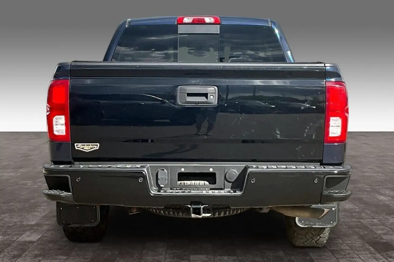 Chevrolet Silverado 1500 снимка Chevrolet Silverado 1500