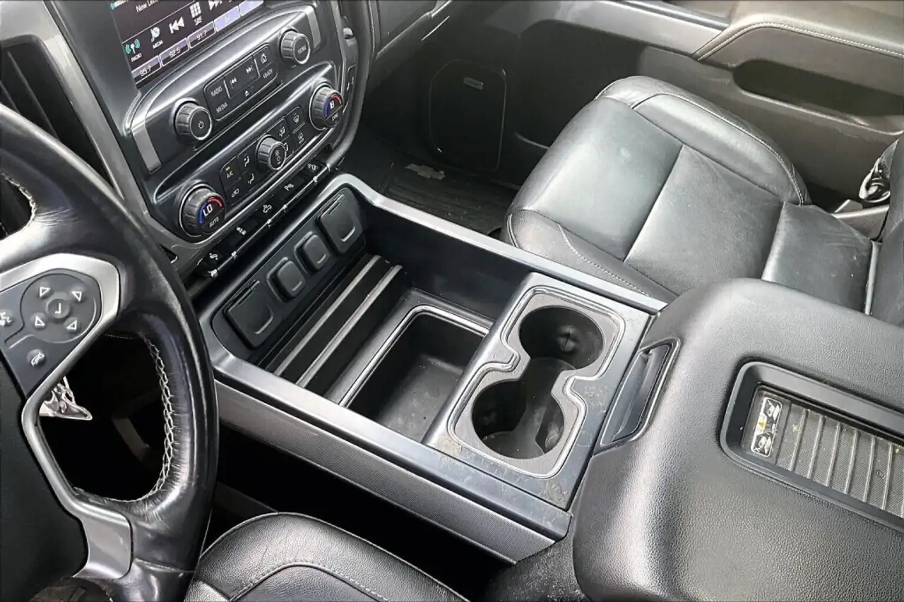 Chevrolet Silverado 1500 снимка Chevrolet Silverado 1500