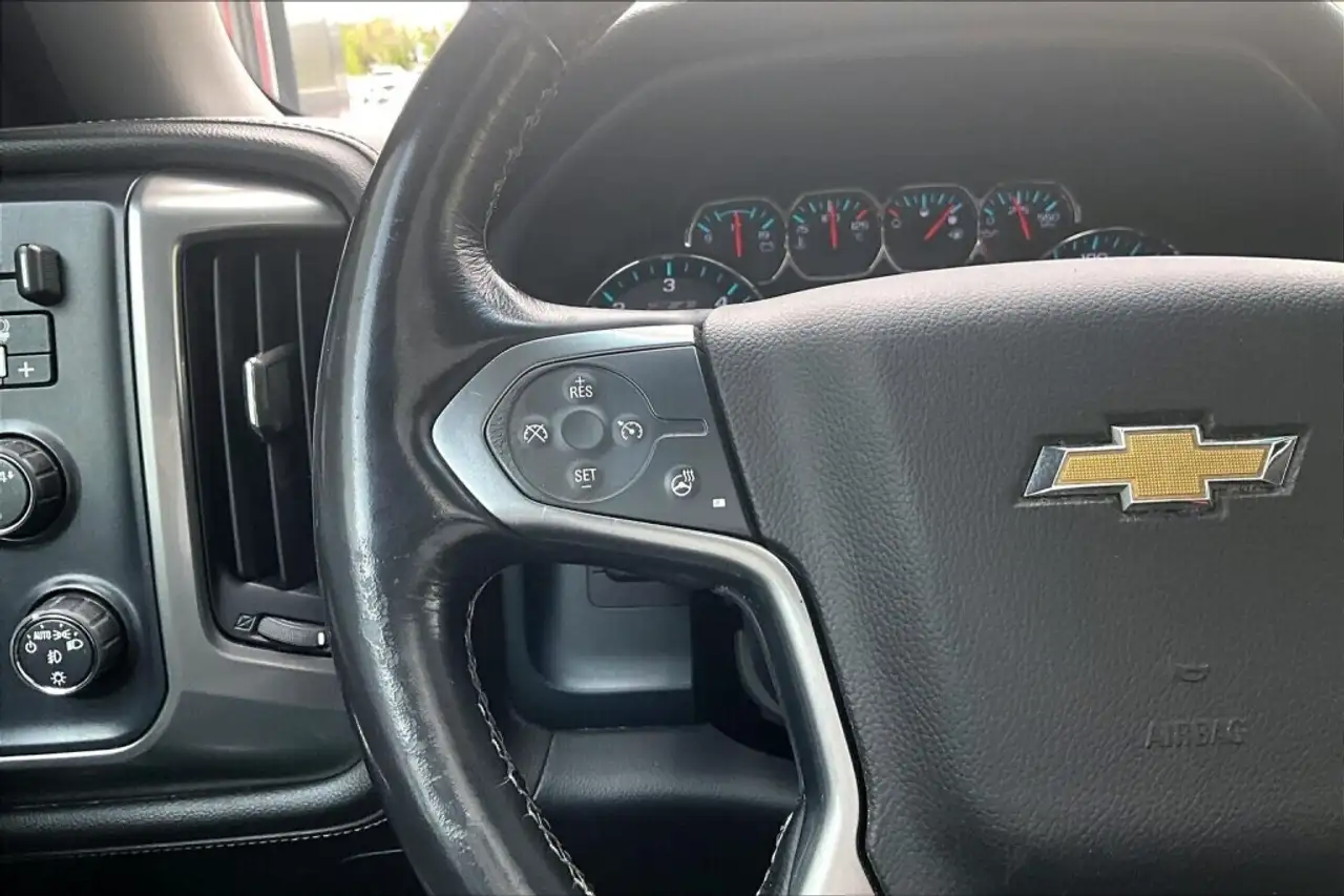 Chevrolet Silverado 1500 снимка Chevrolet Silverado 1500