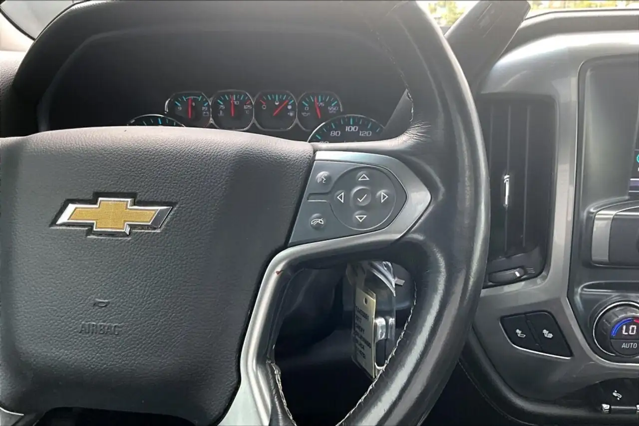 Chevrolet Silverado 1500 снимка Chevrolet Silverado 1500