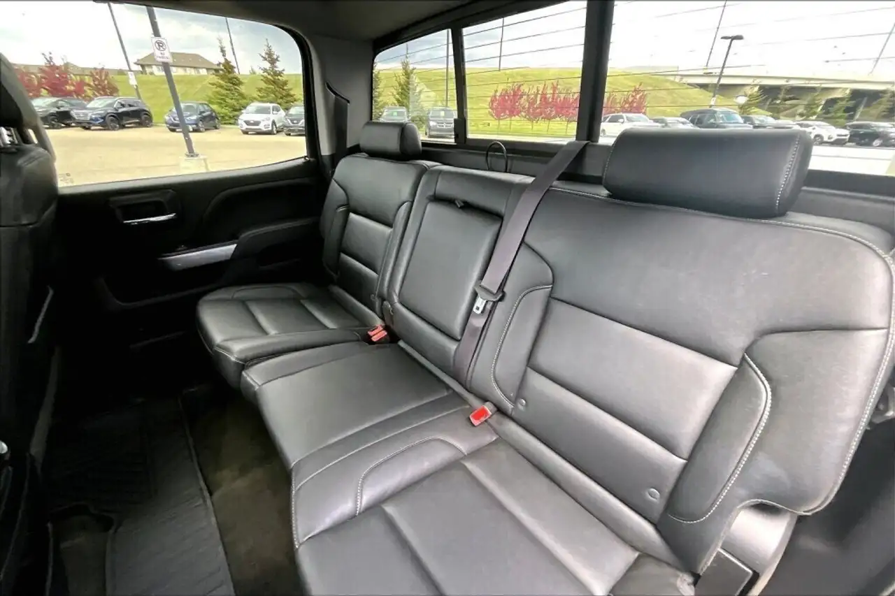Chevrolet Silverado 1500 снимка Chevrolet Silverado 1500