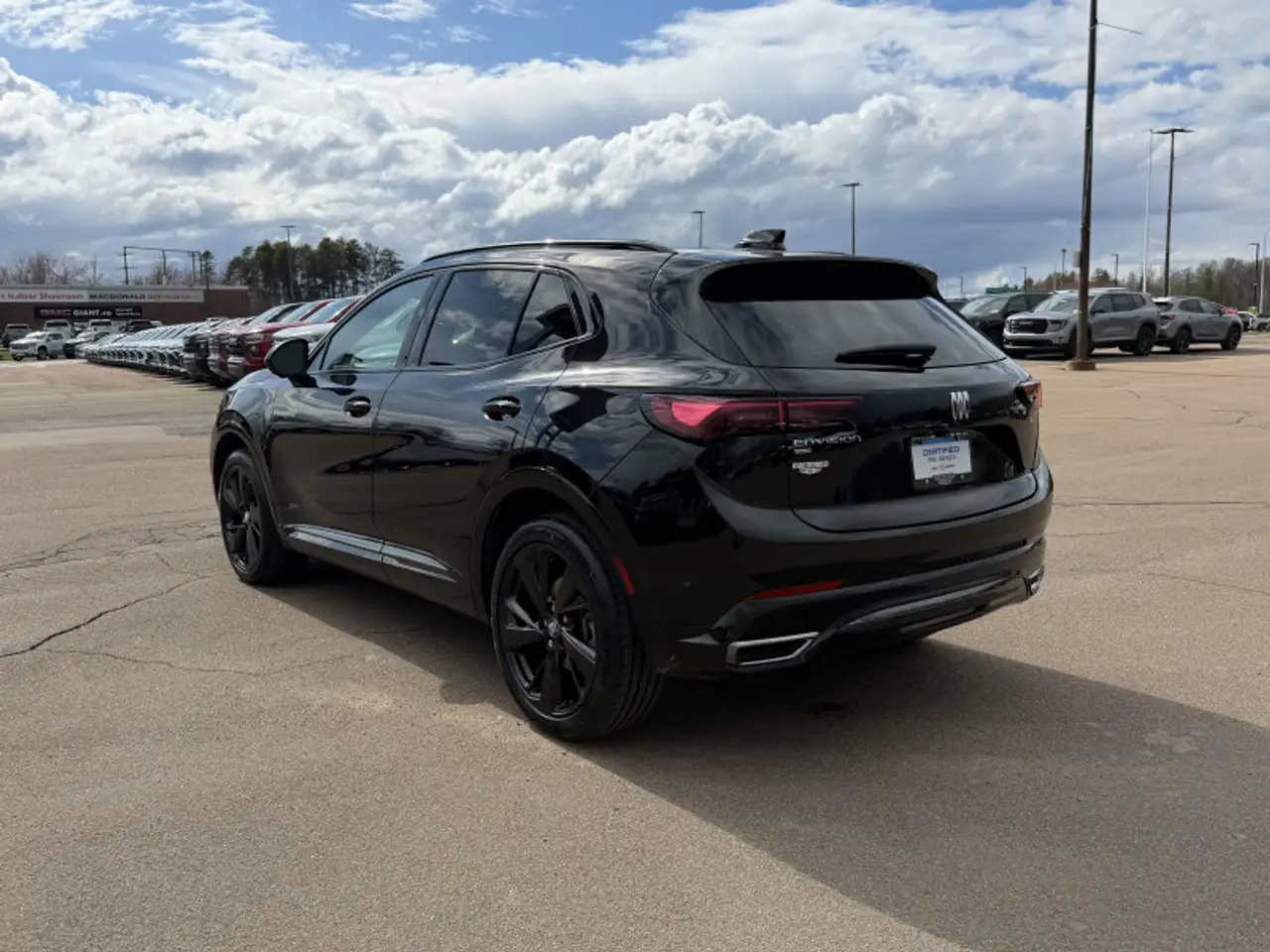 Buick Envision photo Buick Envision