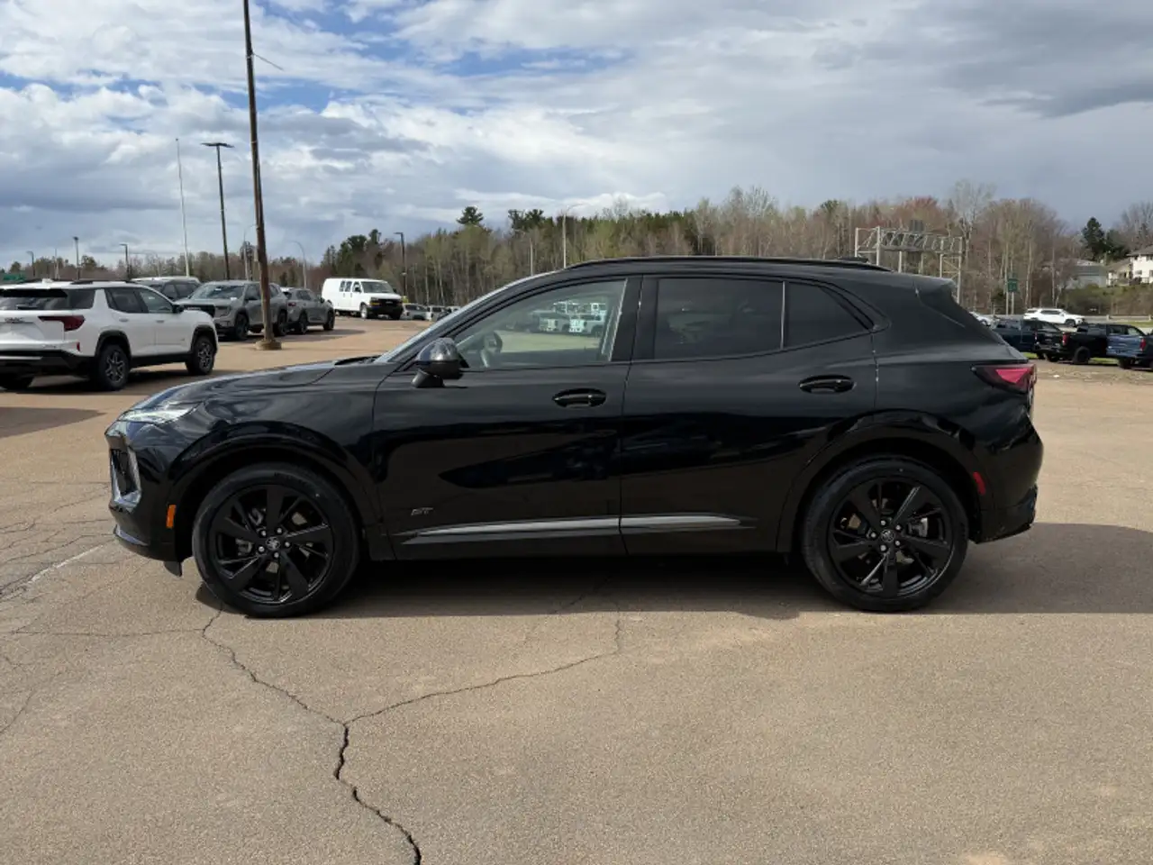 Buick Envision photo Buick Envision