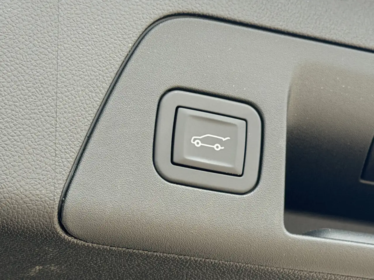 Buick Envision photo Buick Envision