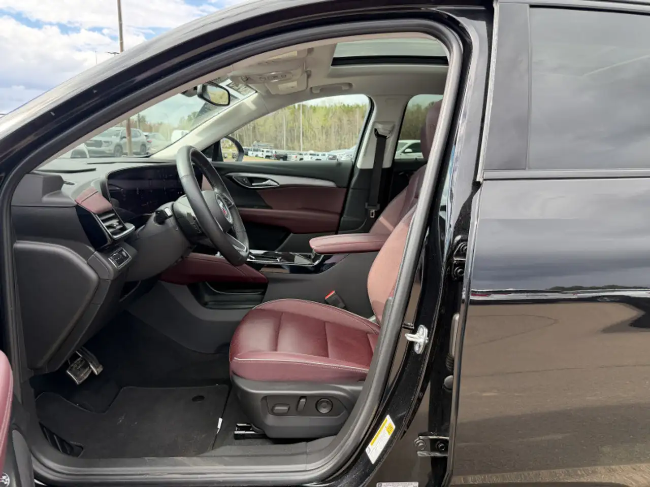 Buick Envision photo Buick Envision