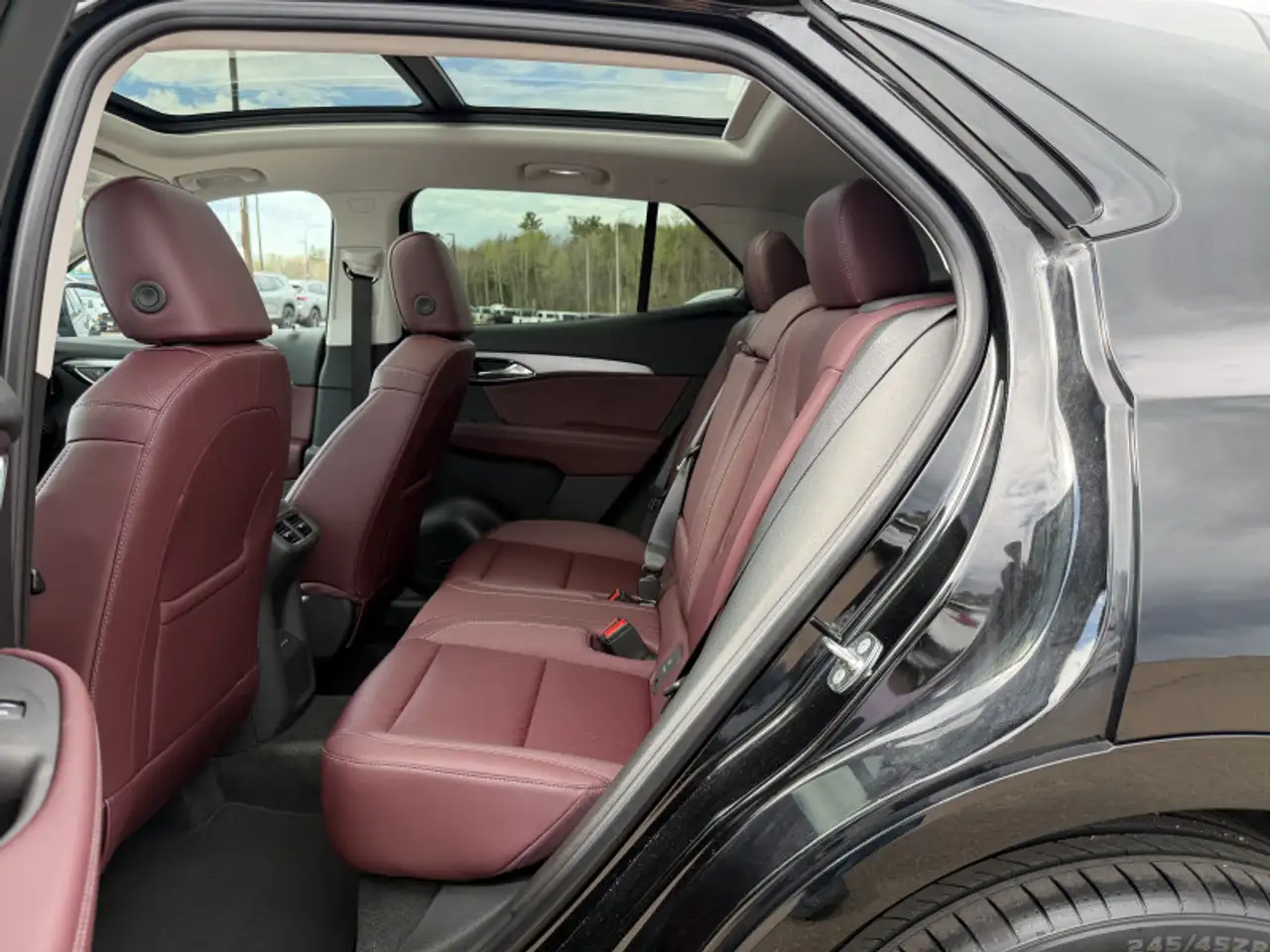 Buick Envision photo Buick Envision
