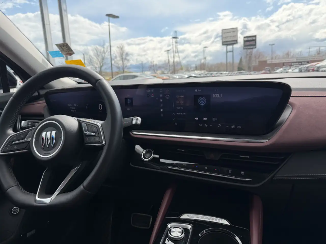 Buick Envision photo Buick Envision