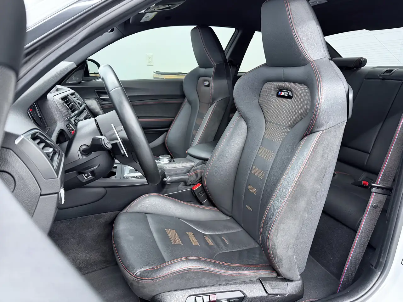 BMW M2 photo BMW M2