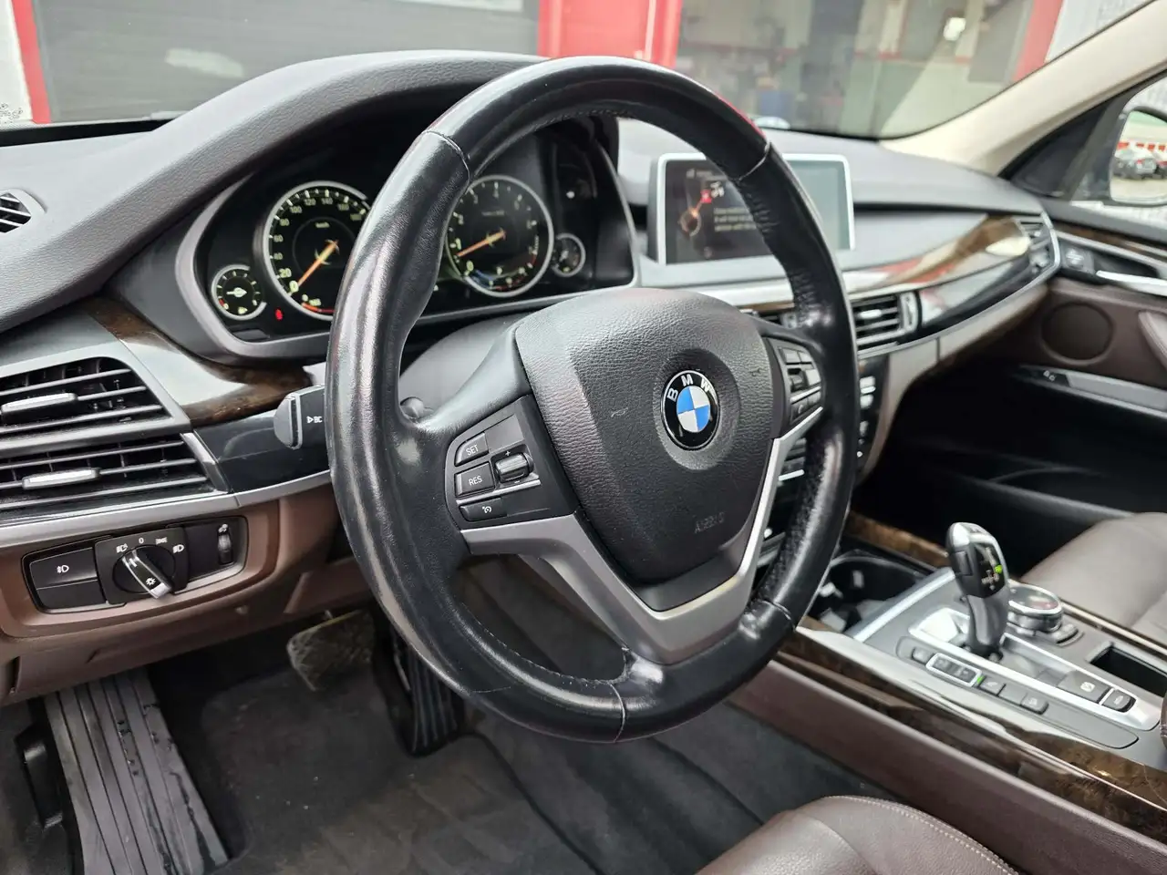 BMW X5 снимка BMW X5