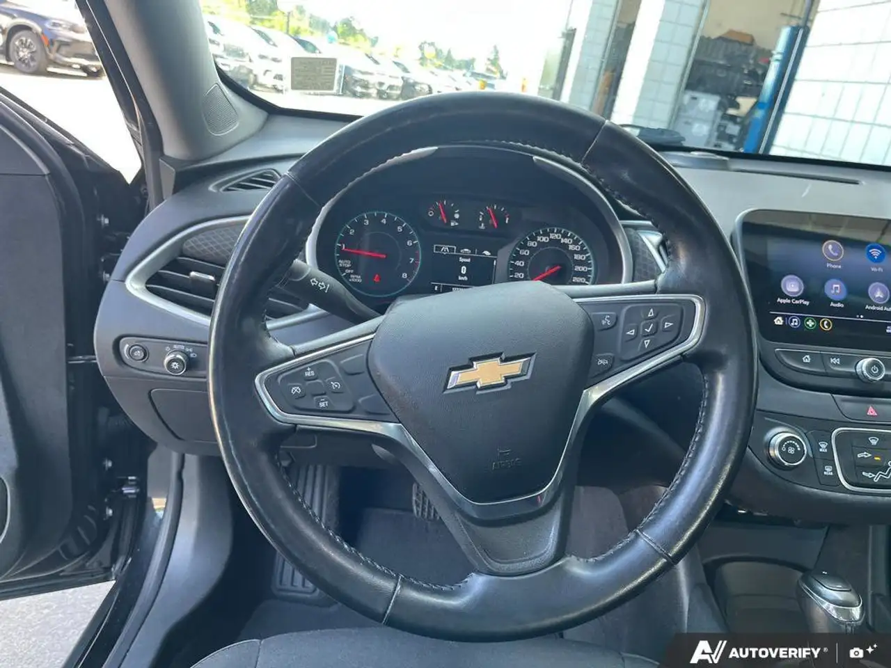 Chevrolet Malibu снимка Chevrolet Malibu