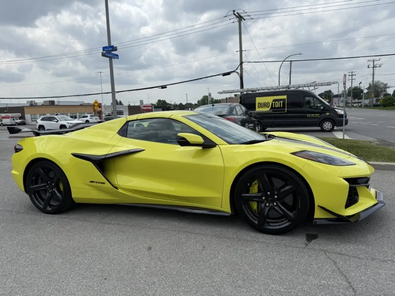 Chevrolet Corvette снимка Chevrolet Corvette