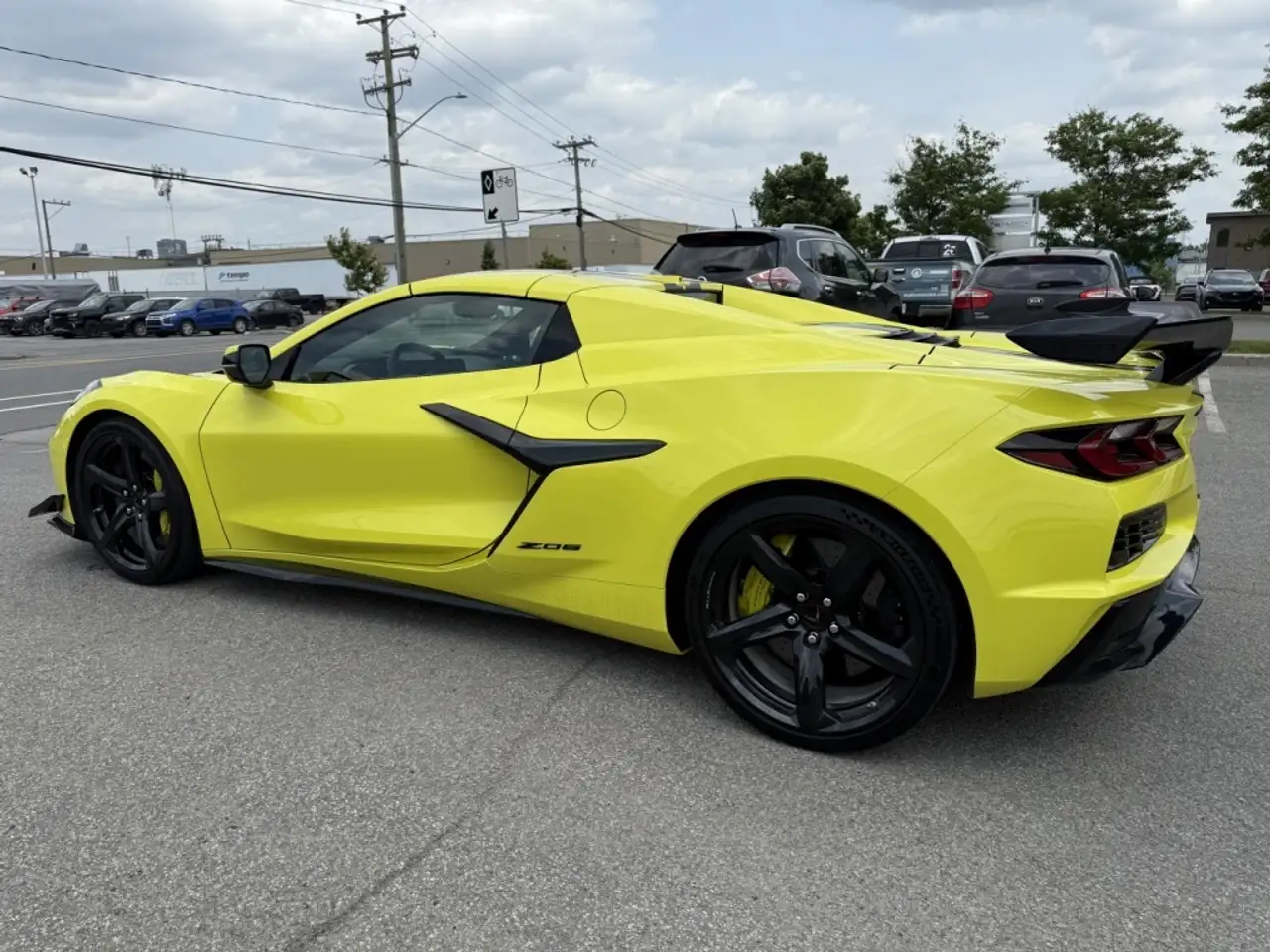 Chevrolet Corvette снимка Chevrolet Corvette
