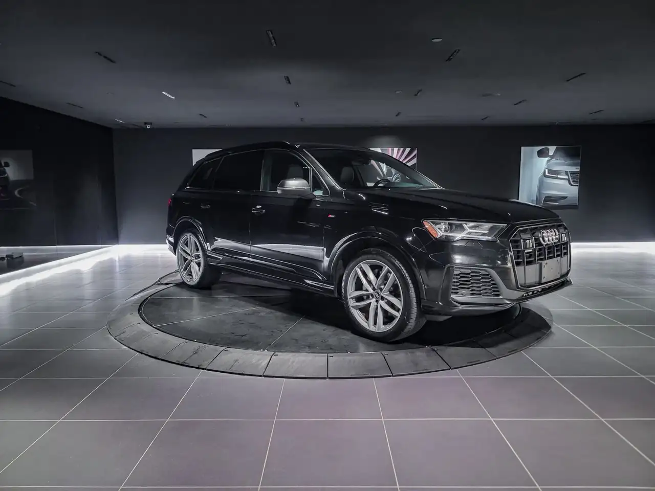 Audi Q7 снимка Audi Q7