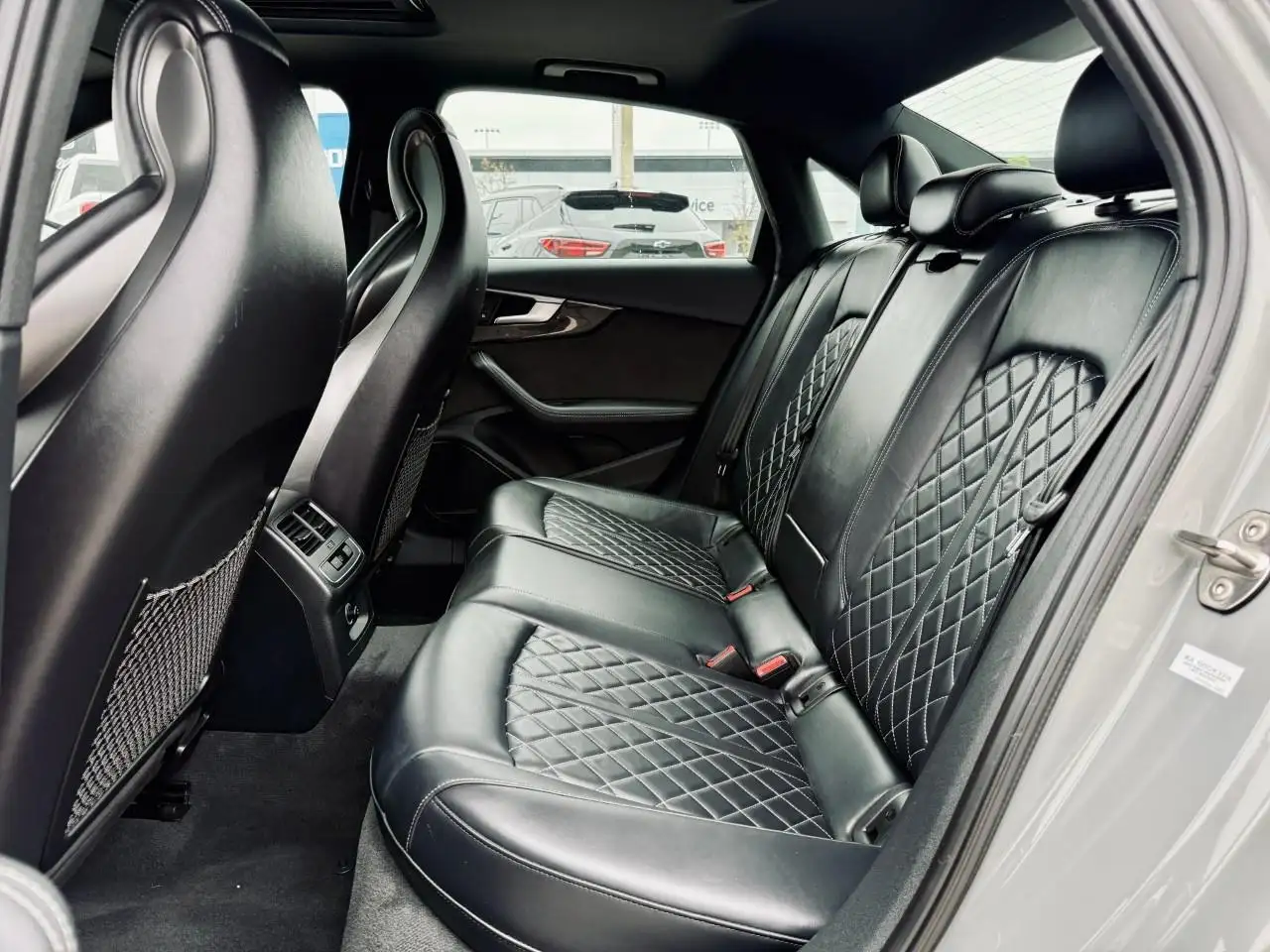 Audi S4 снимка Audi S4