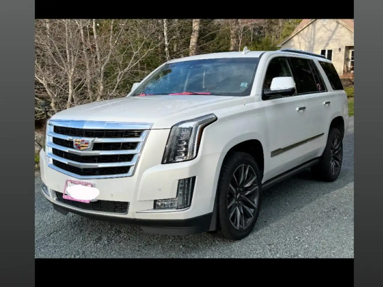 Cadillac Escalade снимка Cadillac Escalade