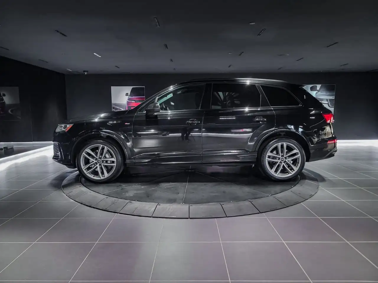 Audi Q7 снимка Audi Q7