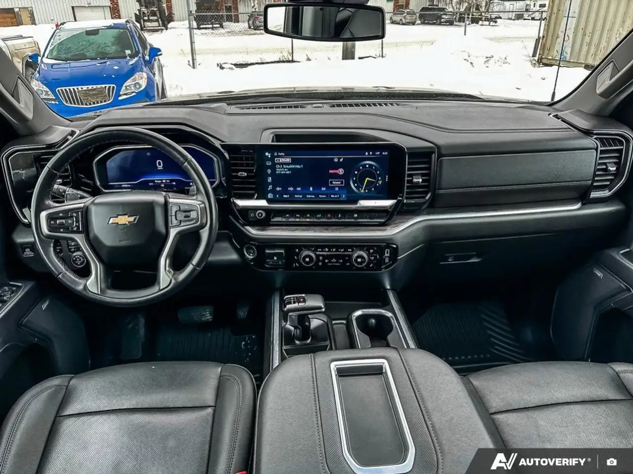 Chevrolet Silverado 1500 снимка Chevrolet Silverado 1500