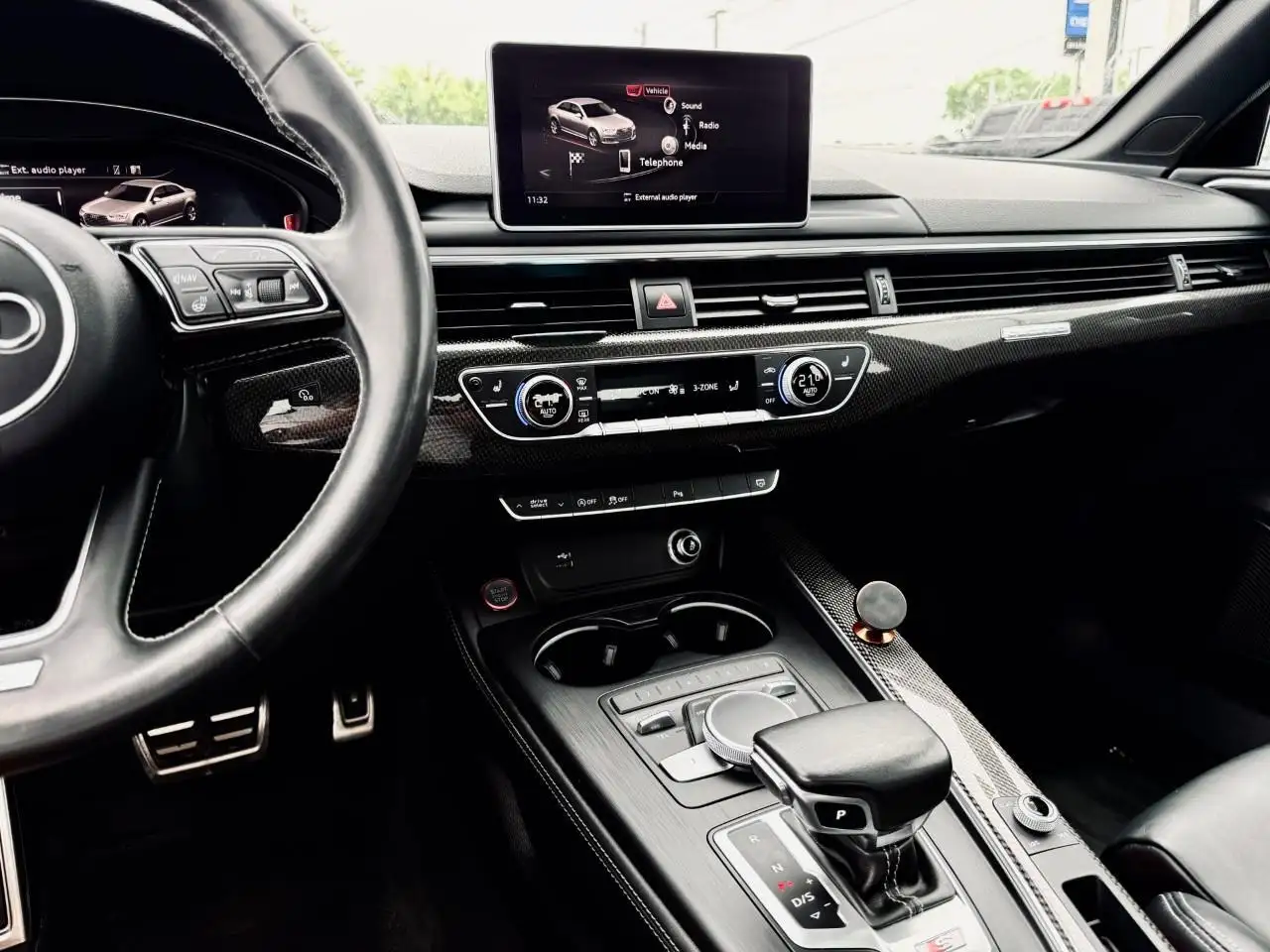 Audi S4 снимка Audi S4