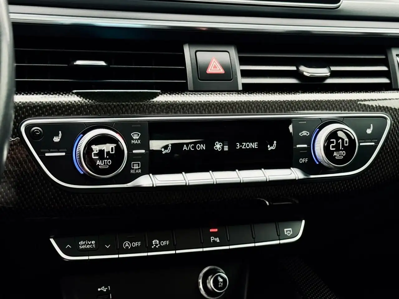 Audi S4 снимка Audi S4