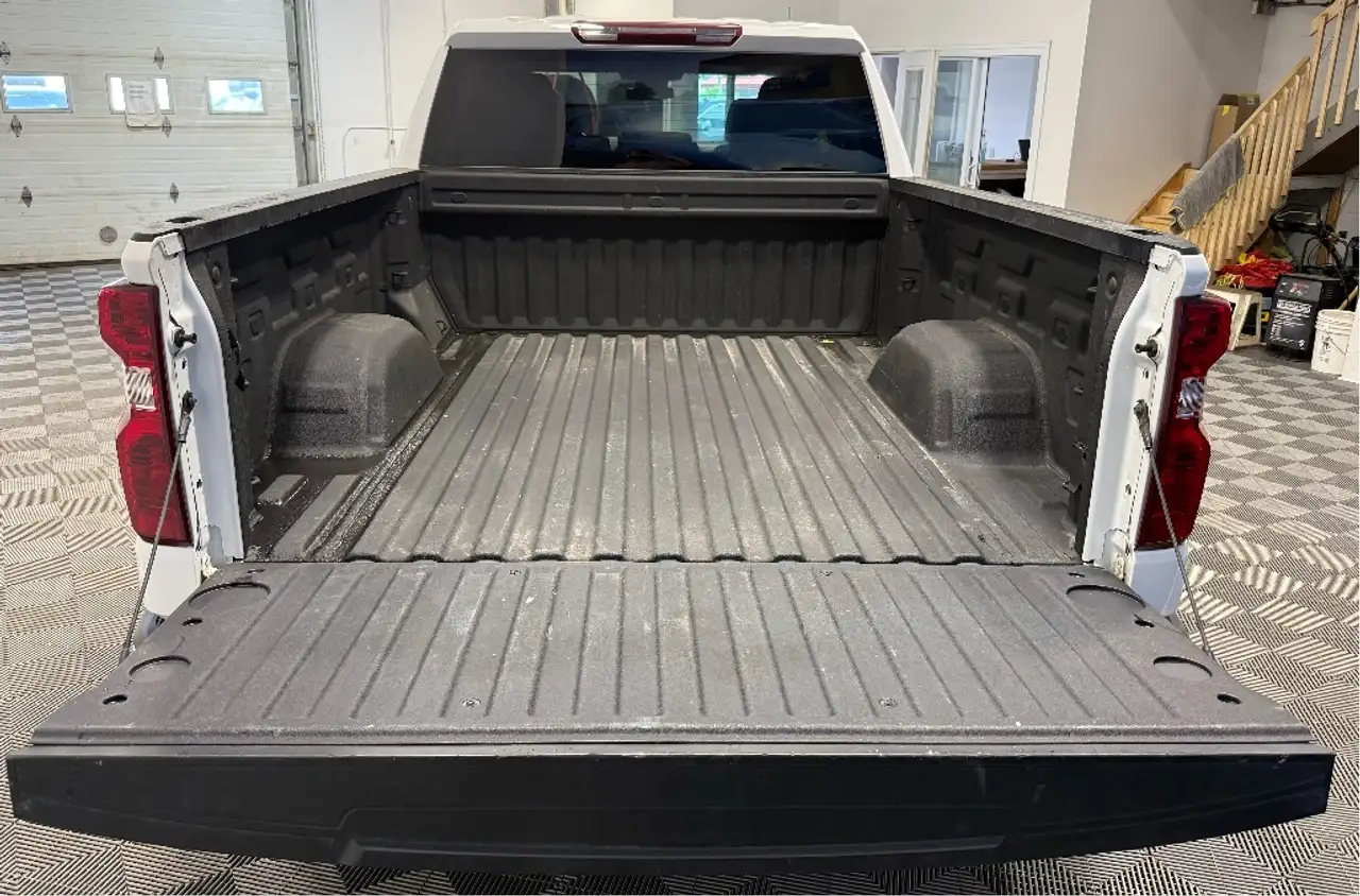 Chevrolet Silverado 1500 снимка Chevrolet Silverado 1500