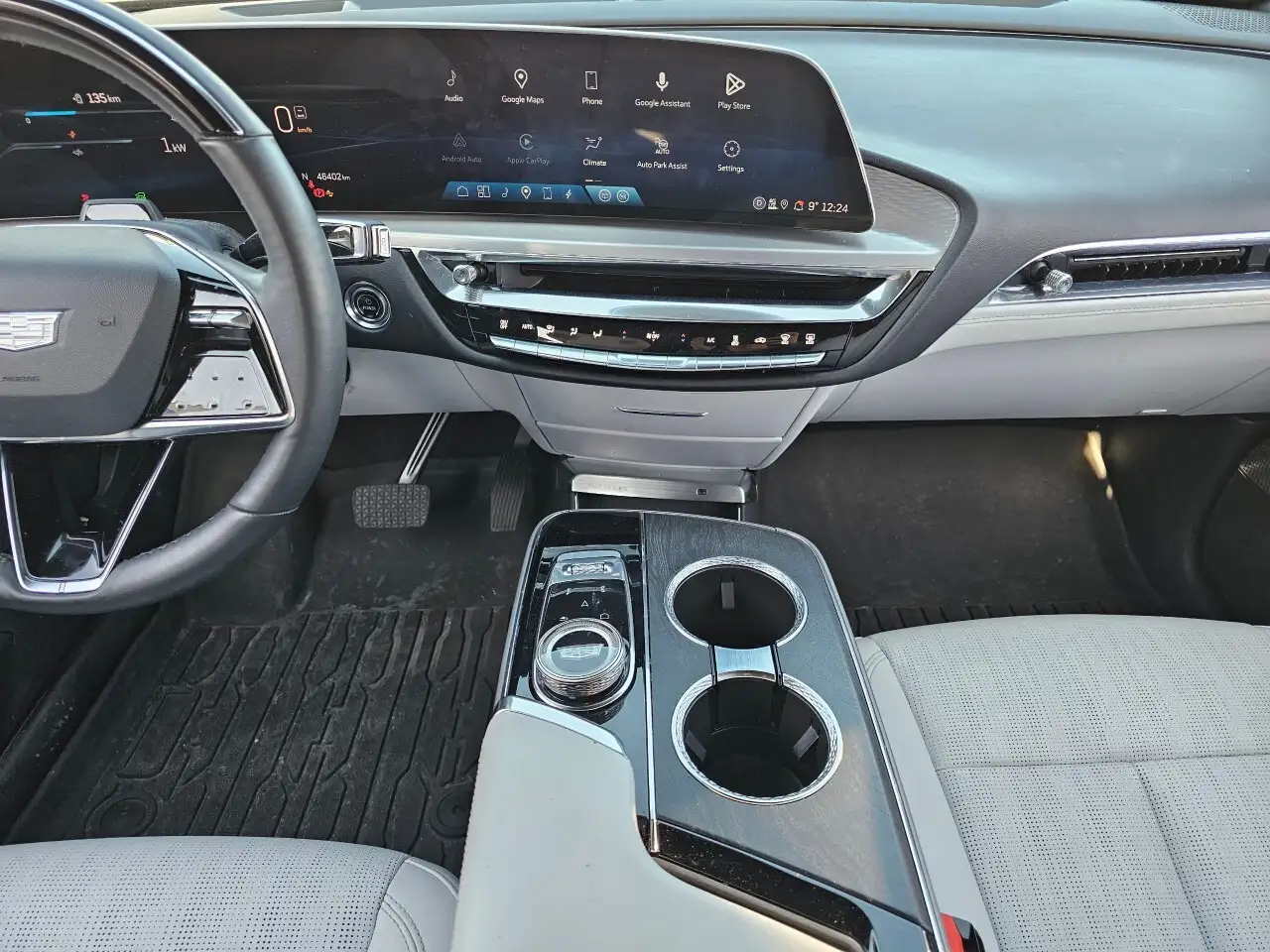 Cadillac Lyriq снимка Cadillac Lyriq