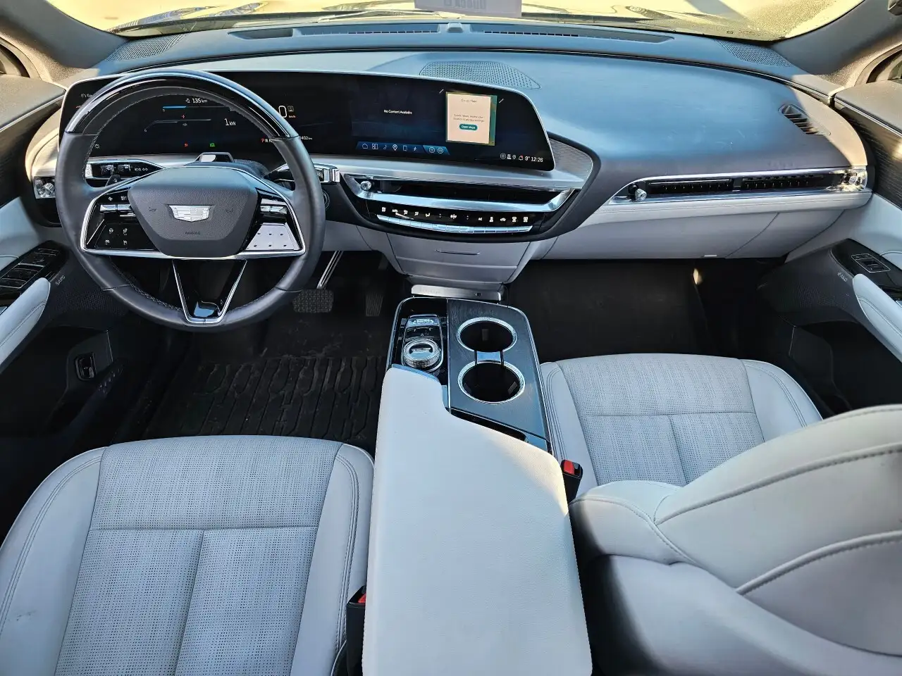 Cadillac Lyriq снимка Cadillac Lyriq