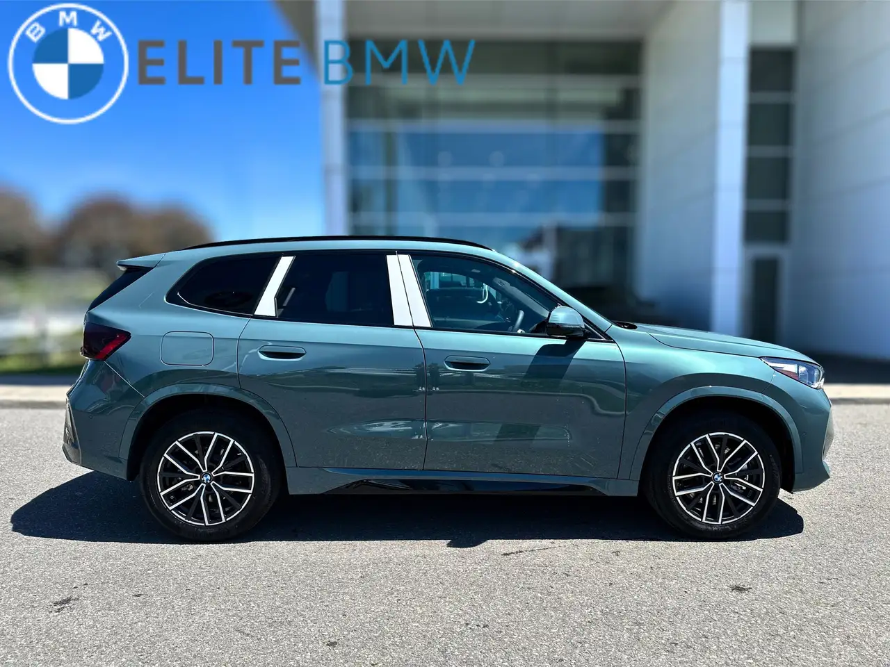 BMW X1 снимка BMW X1