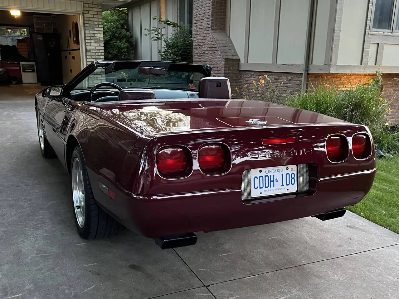 Chevrolet Corvette photo Chevrolet Corvette