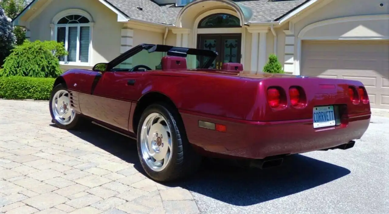Chevrolet Corvette photo Chevrolet Corvette