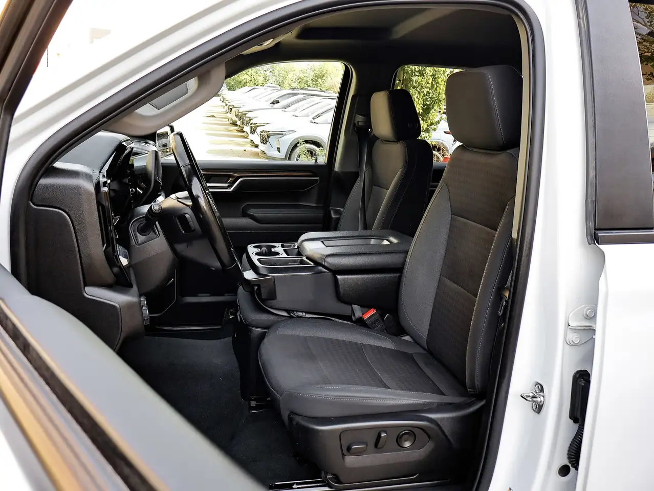Chevrolet Silverado 1500 photo Chevrolet Silverado 1500