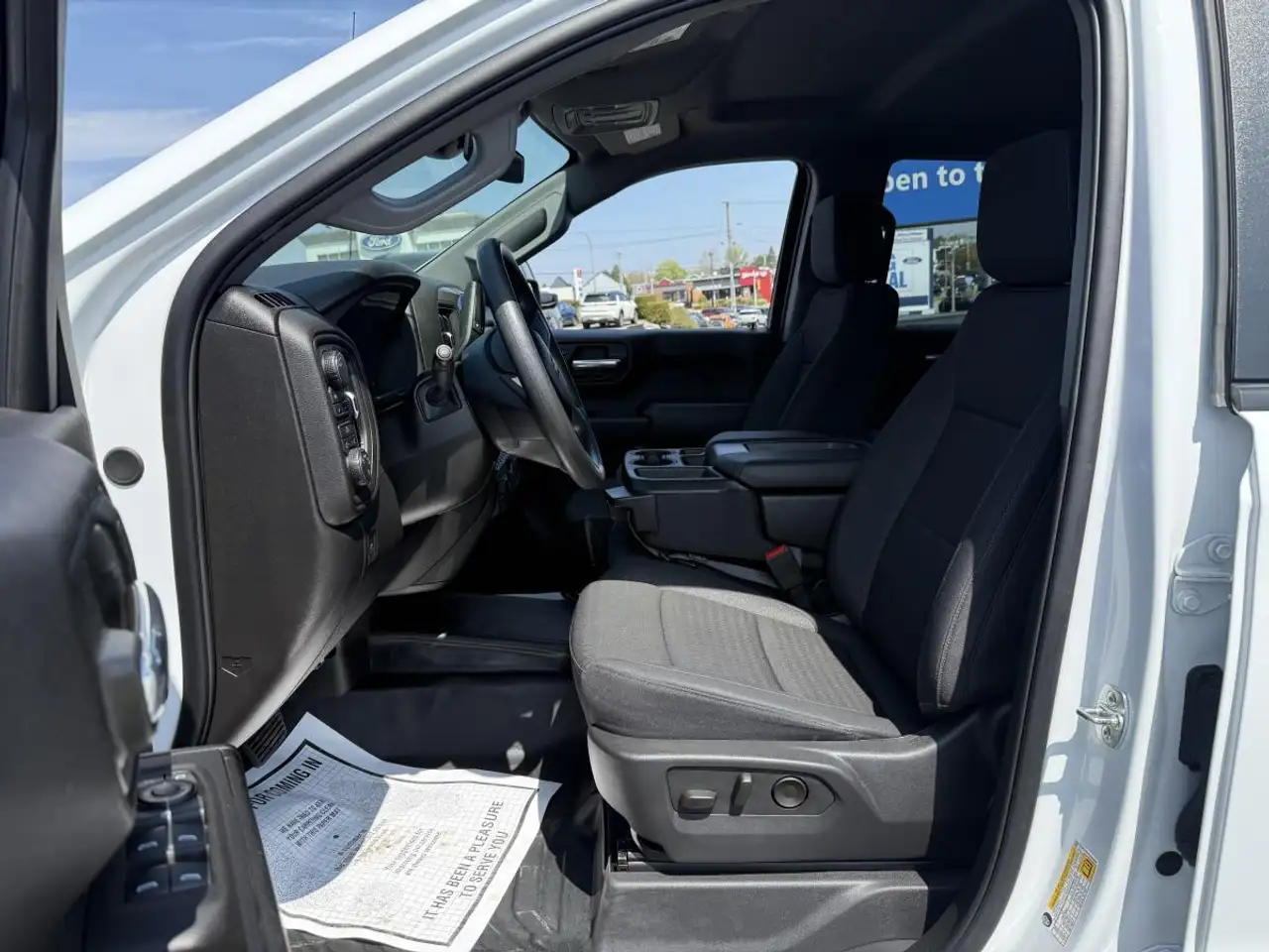 Chevrolet Silverado 1500 photo Chevrolet Silverado 1500