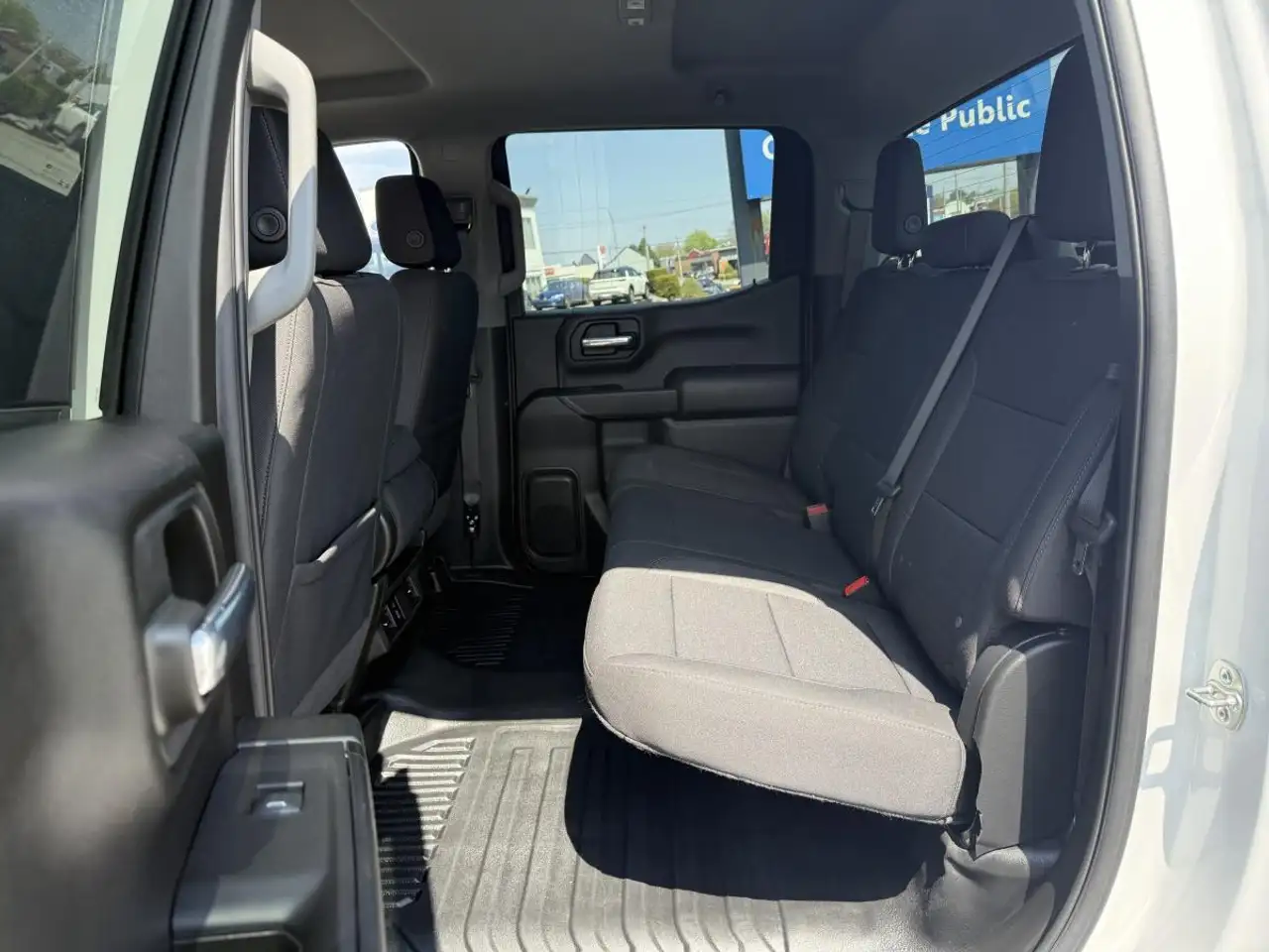 Chevrolet Silverado 1500 photo Chevrolet Silverado 1500