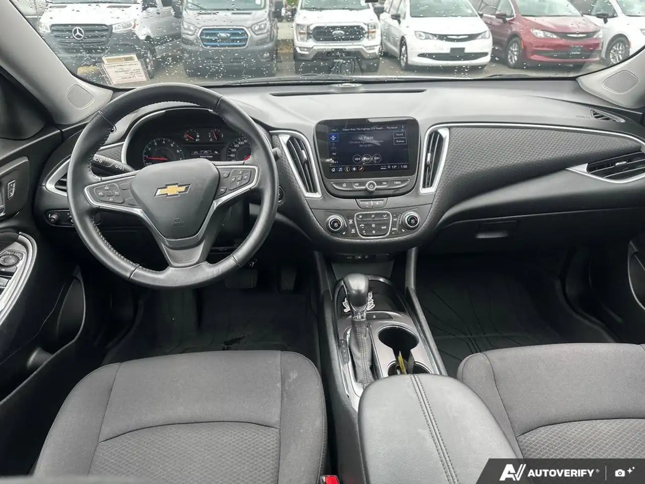 Chevrolet Malibu снимка Chevrolet Malibu
