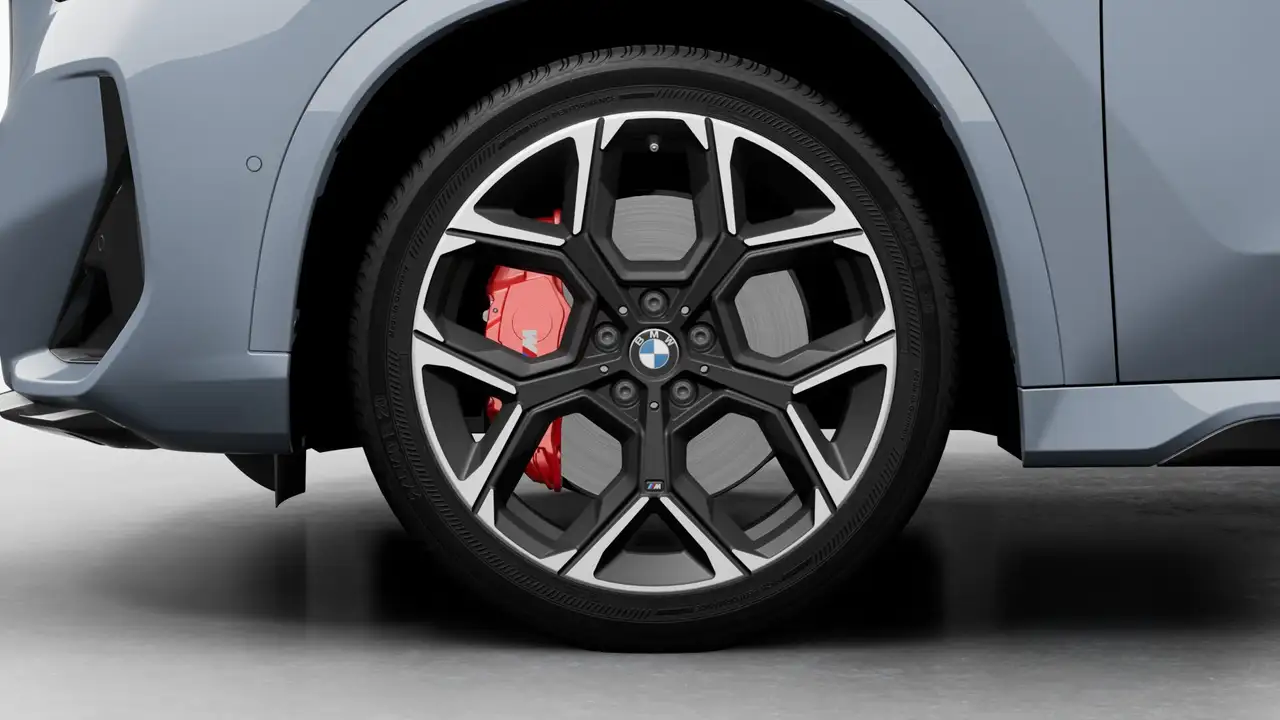BMW X1 снимка BMW X1