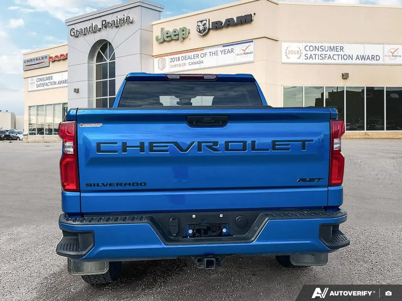 Chevrolet Silverado 1500 снимка Chevrolet Silverado 1500