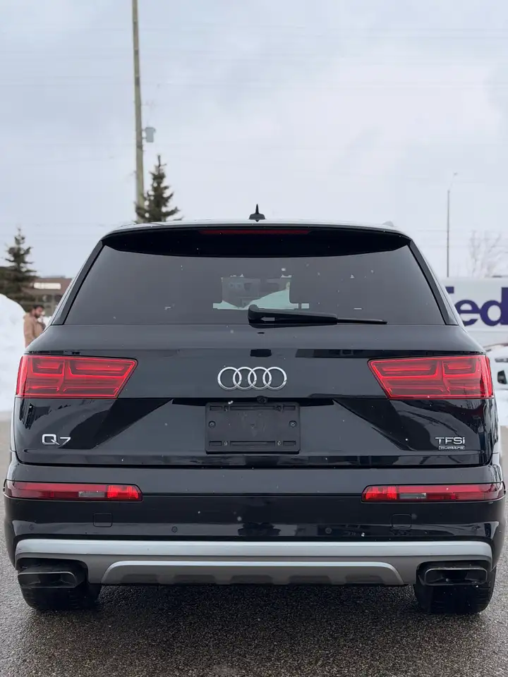 Audi Q7 снимка Audi Q7