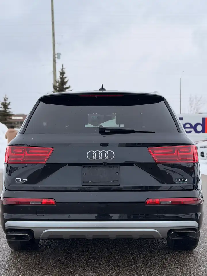 Audi Q7 снимка Audi Q7